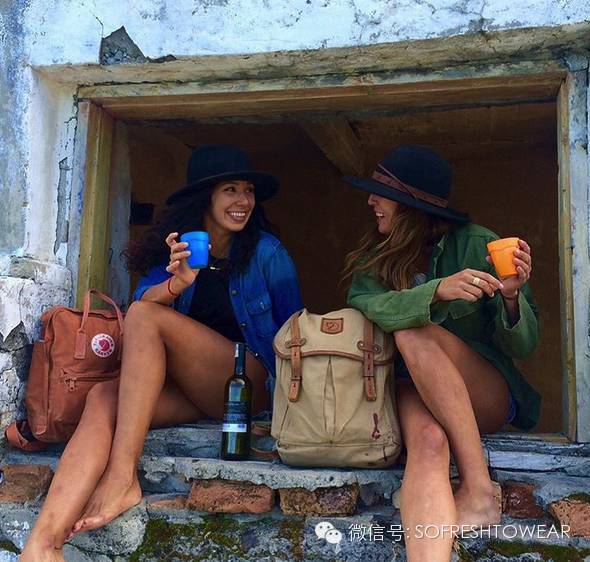 哑光包包脏了怎么打理,买完蔻驰的包怎么保养