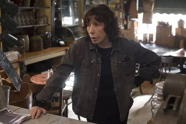 老炮儿霸气依旧,女版老炮儿