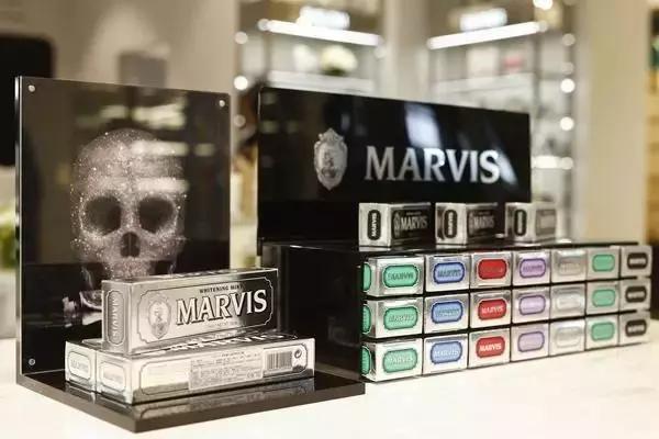 超级好用美爆牙膏,最近风靡全球的牙膏真的有用吗