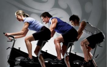 如何解决骑车膝盖疼的问题,小朋友骑车膝盖疼怎么办