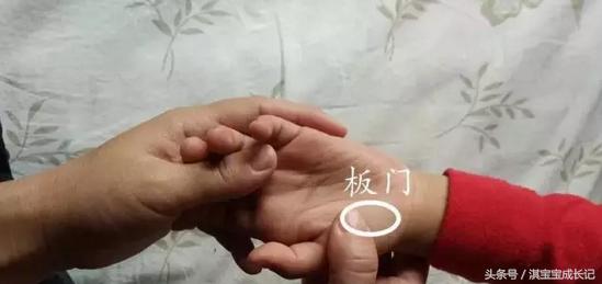 宝宝口臭就是上火了吗,宝宝口臭是因为鼻子不通气吗