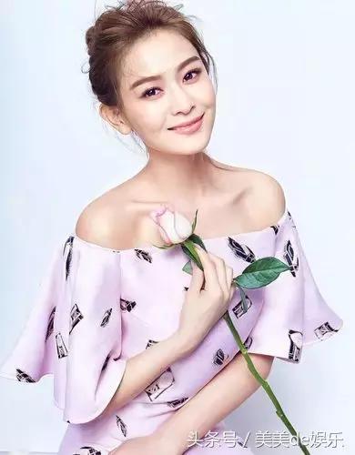 她是《太子妃》中的“哭点担当”绿篱，现成热门剧女一号