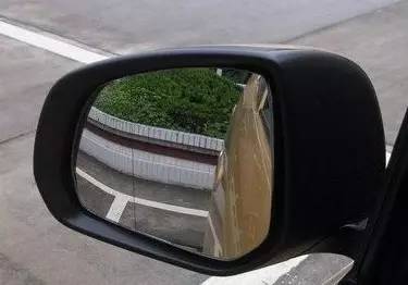 反光镜不折叠怎么调整,新手调左右反光镜的正确方法