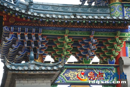 兴义永和大门图片,兴义第一座大楼