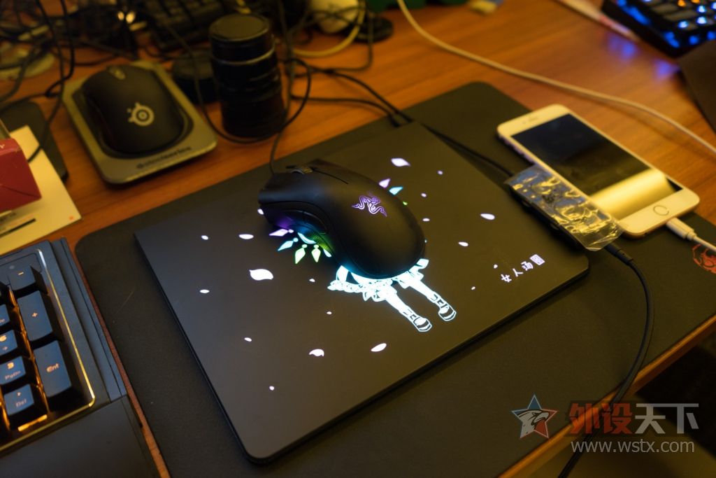 大神亲手绘制图案随心所欲——小熊MOD定制鼠标垫评测
