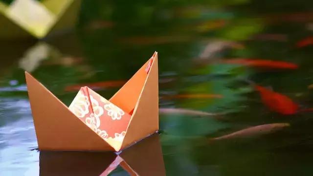 人到中年退出圈子忍受寂寞,人到中年退出同学群意味着什么