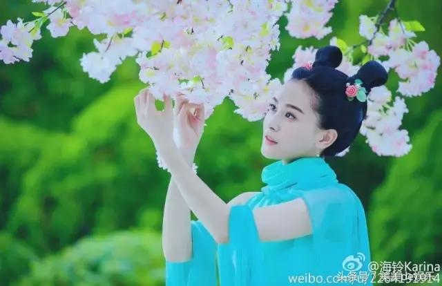 她是《太子妃》中的“哭点担当”绿篱，现成热门剧女一号