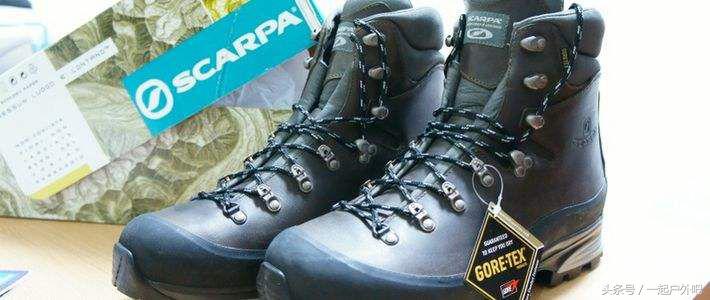 登山鞋发黄怎么处理,运动鞋鞋帮发黄怎么补救