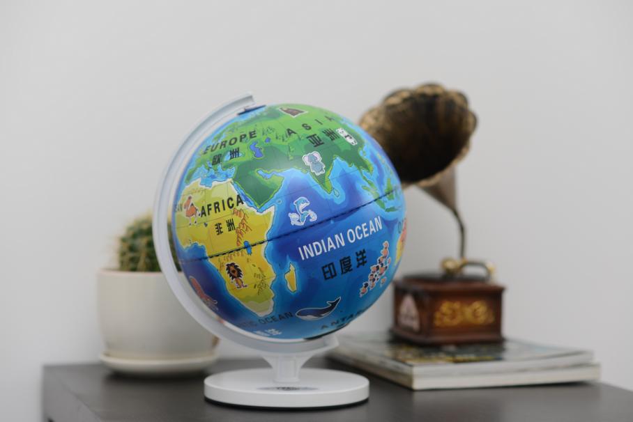 用简单的工具造出地球仪,科技小制作地球仪发光