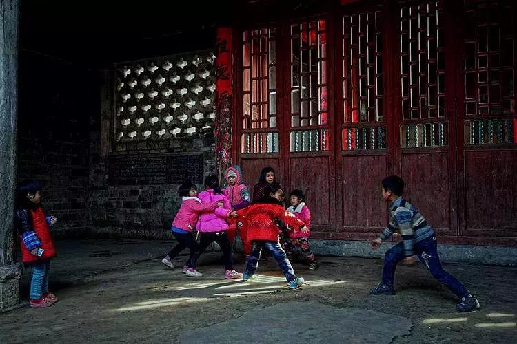 一个家族都可以拥有家谱吗,家谱是延续家族血脉的重要载体