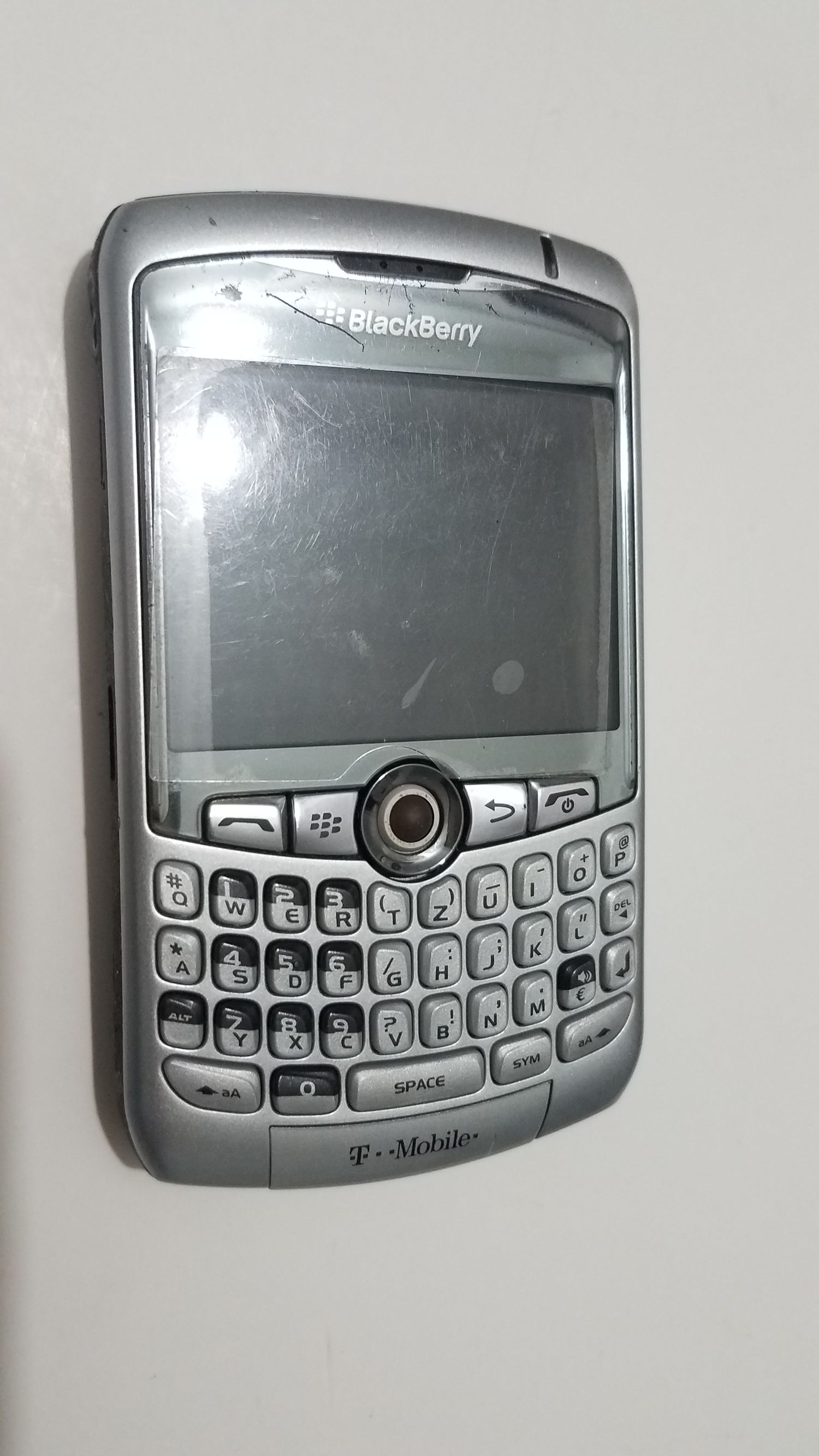 情怀手机1680,黑莓8310评测视频