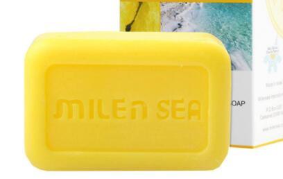 床单衣服有血渍不好洗怎么办,清洁床单血渍泡沫剂