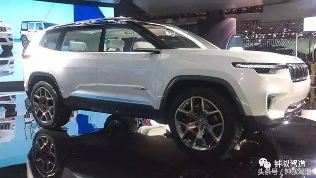 在浮华的飨宴里，钟叔只记住这些车和事