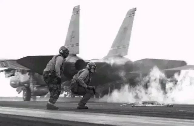 施瓦辛格的座驾,施瓦辛格座驾特斯拉