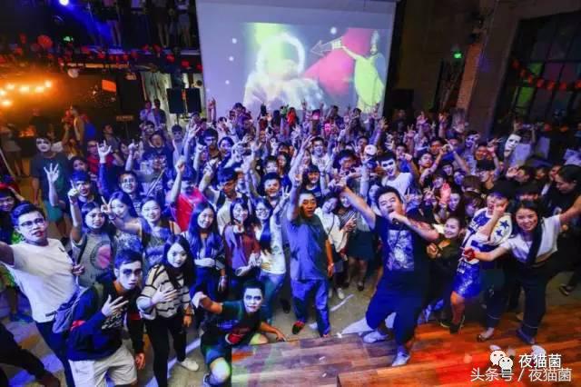 熬夜眼睛肿小妙招,晚睡起来脸肿怎么消肿