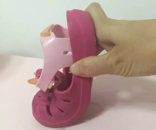 什么牌子的儿童凉鞋比较好穿耐穿,儿童凉鞋品牌哪种比较好穿