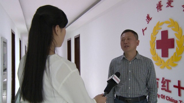 意外怀三胎要崩溃了,意外生的三胎