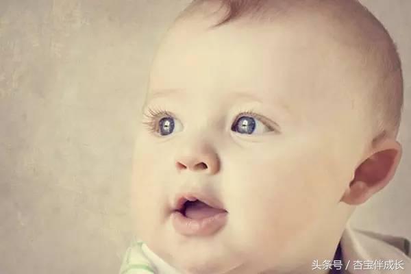 宝宝眼睛有血丝眼泪多是上火,宝宝眼睛有眼屎是奶粉上火吗