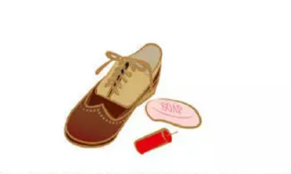 鞋子磨脚都有什么原因,鞋子磨脚后跟特别硬怎么办