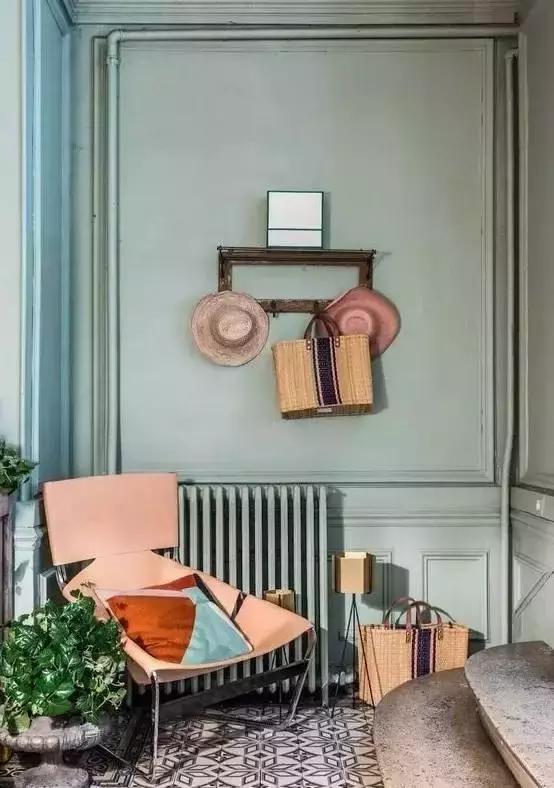 家里暖气片裸露在外面真心太丑，怎么解决它又看起来很美观？