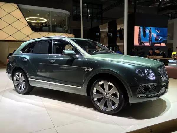 上海国际车展众多豪车,上海车展都发现哪些豪车