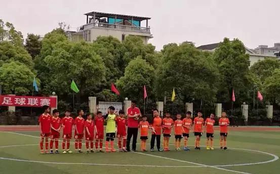 湘江新区校园足球联赛比赛,我们是冠军课间