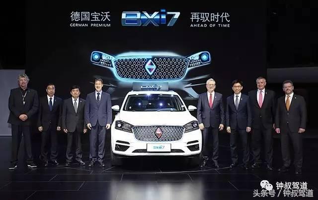 在浮华的飨宴里，钟叔只记住这些车和事