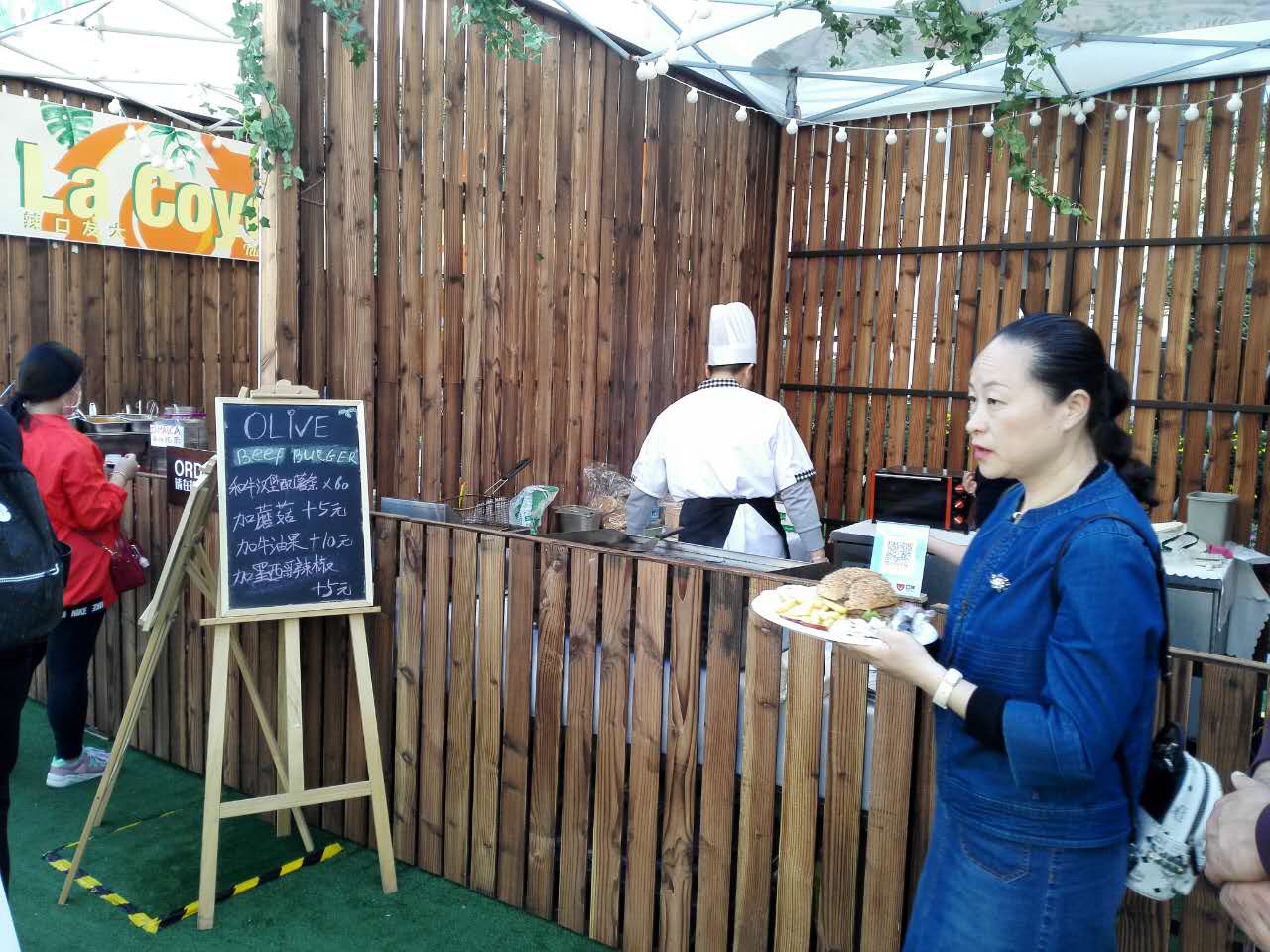 你还在找人名品代购？out了，隐藏在浦东乡村中的购物天堂