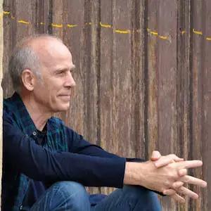 草间弥生跨界玩室内设计，你敢住进这样扎眼的房间吗？！