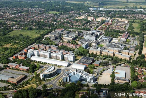 充满生机与活力、极其国际化的布鲁内尔大学