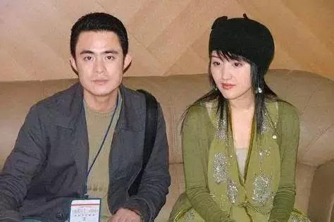 她曾是国民初恋，因谣言消失10年，如今45岁仍优雅甜美！