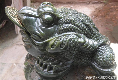 金蟾石雕作用,金蟾石雕图片大全