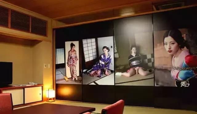 草间弥生跨界玩室内设计，你敢住进这样扎眼的房间吗？！