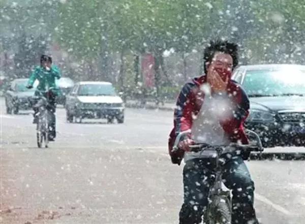 过敏性结膜炎眼睛有分泌物,春季性结膜炎眼睛痒怎么办