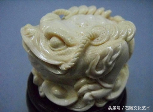 金蟾石雕作用,金蟾石雕图片大全