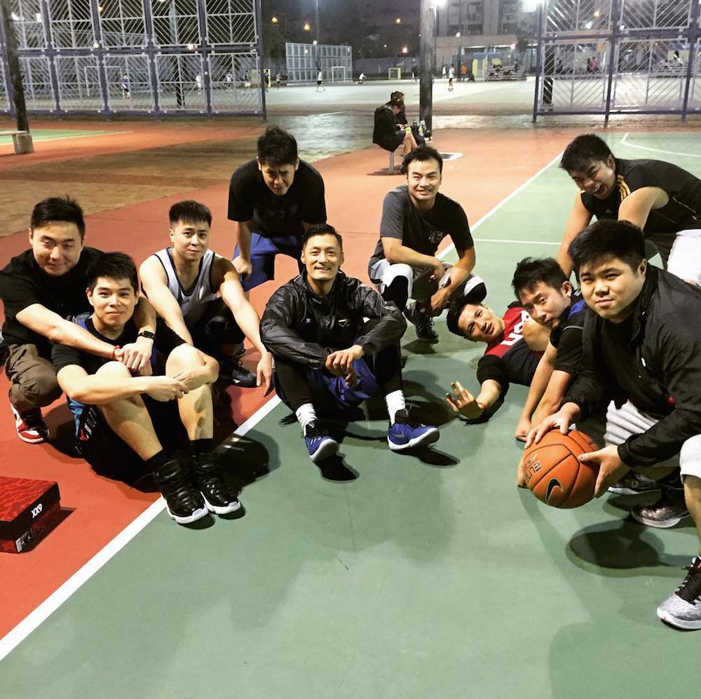 跟着这两人学穿搭，刷街名单肯定有你