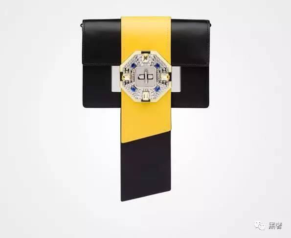 prada杀手包老款新款区别,prada杀手包supermini