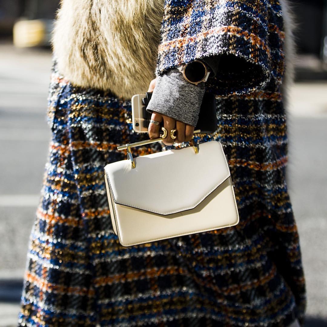 你的包烂大街了吧？三个品牌瞬间提升包品