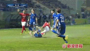 中国香港东方vs广州恒大,香港东方对战广州恒大赛后球迷