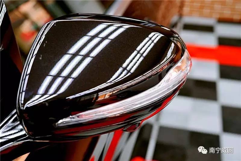 奔驰e300l新车贴膜,奔驰e300l贴太阳膜关注什么