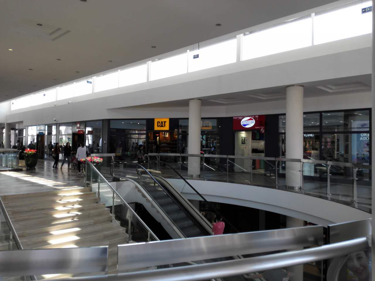 你还在找人名品代购？out了，隐藏在浦东乡村中的购物天堂