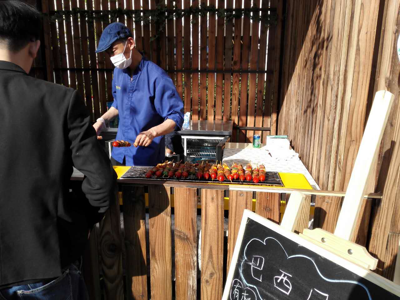 你还在找人名品代购？out了，隐藏在浦东乡村中的购物天堂