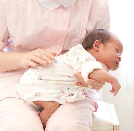 20天新生儿发烧咳嗽怎么办,新生儿咳嗽住院怎么治疗