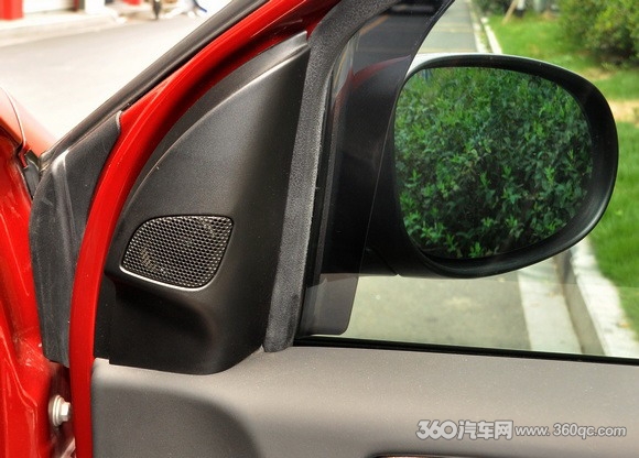 开启隐身模式无痕改装样板工程菲亚特博悦升级海螺音响