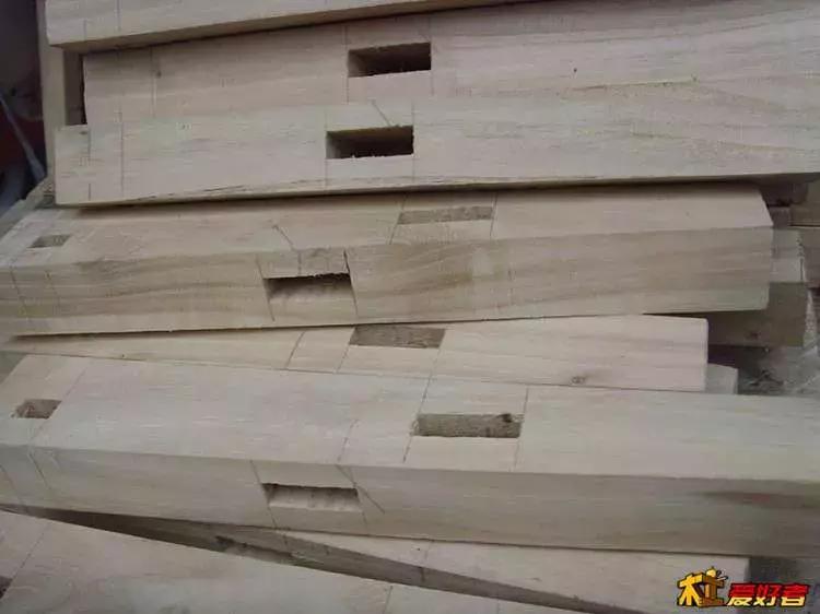 坐着轮椅入了坑——《轮椅上的木匠》