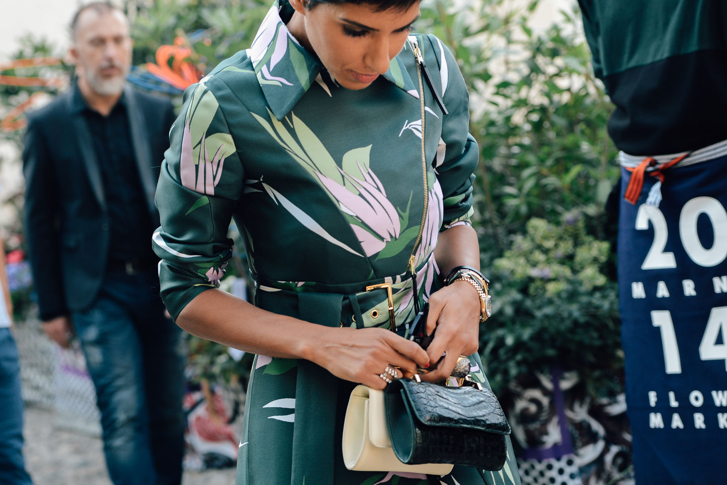 你的包烂大街了吧？三个品牌瞬间提升包品