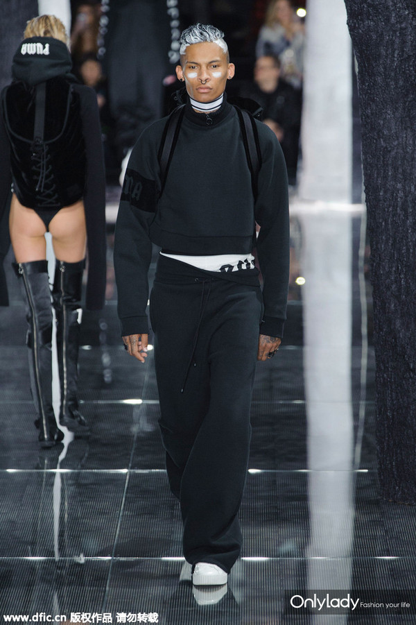 蕾哈娜上综艺节目,蕾哈娜爆单