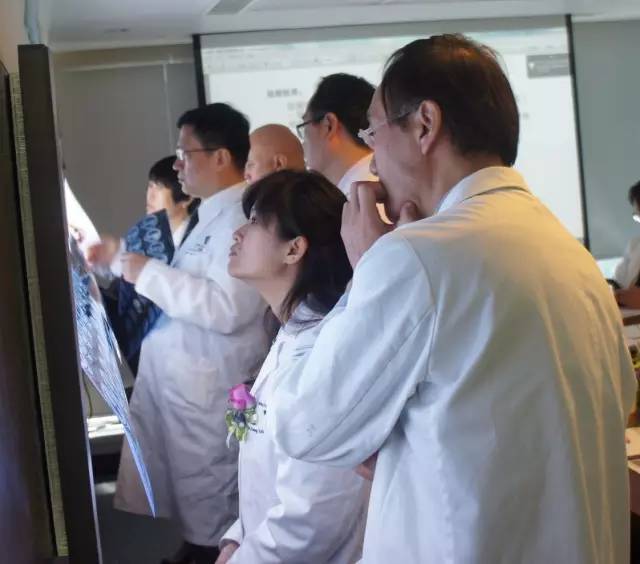 第23届全国肿瘤防治宣传周—肺癌多学科义诊咨询在和睦家启望肿瘤中心举行