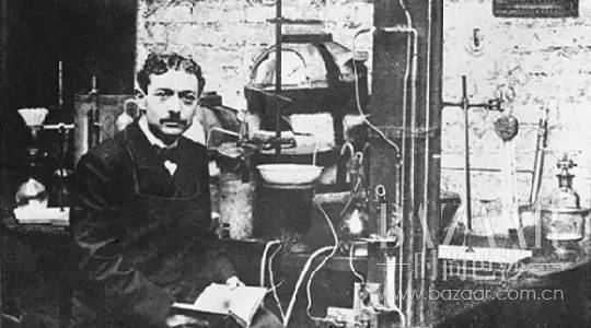 不服不行！你每天用的90%的化妆品竟出自这5个男人之手！