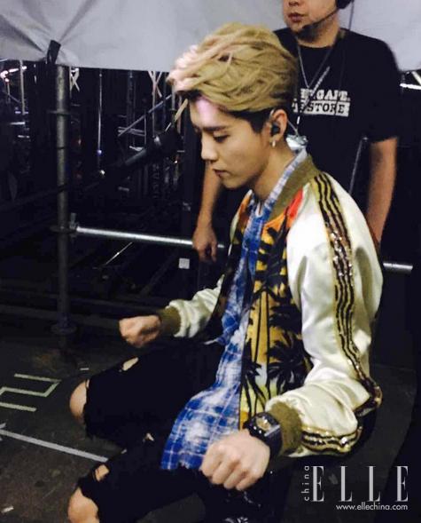 你爱在朋友圈晒包包和自拍，原来女明星也爱干这个，还更牛！